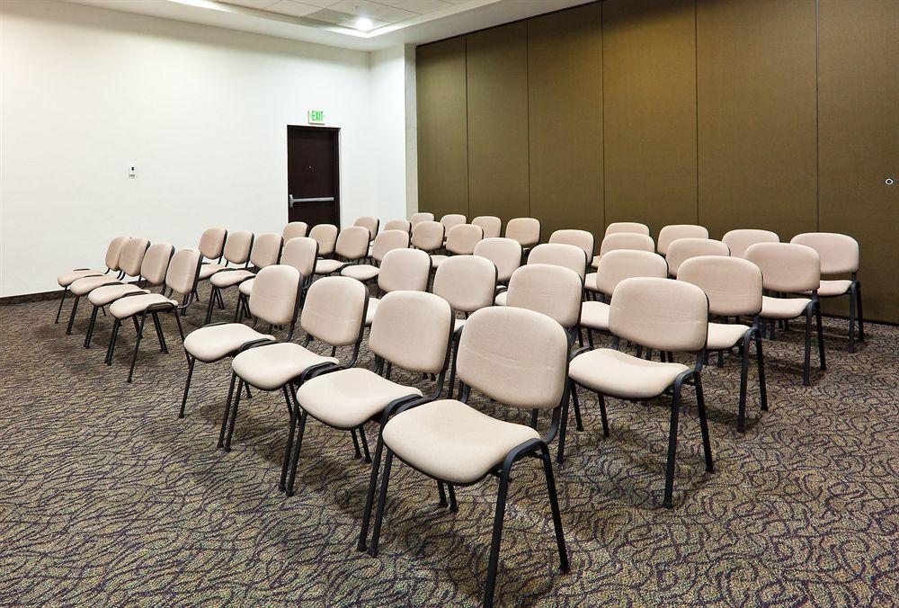 Holiday Inn Express Guadalajara Iteso By Ihg Сапопан Удобства фото