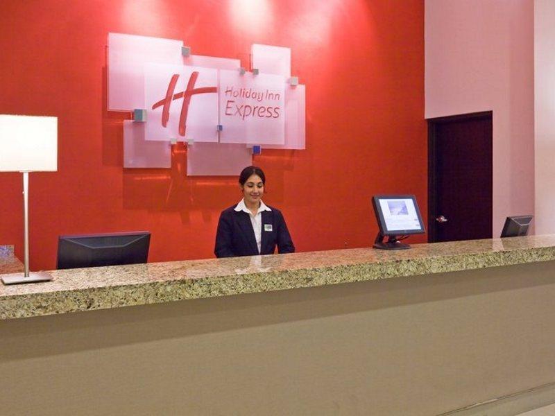 Holiday Inn Express Guadalajara Iteso By Ihg Сапопан Интерьер фото